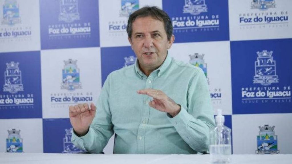 Prefeito Chico Brasileiro sai de férias em segunda licença no mês