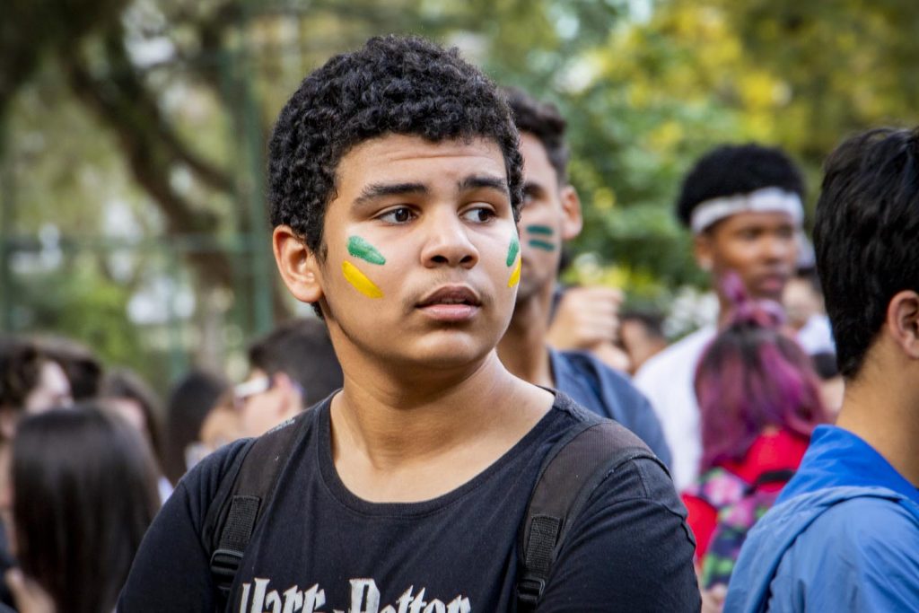 Juventude e política, um casamento difícil