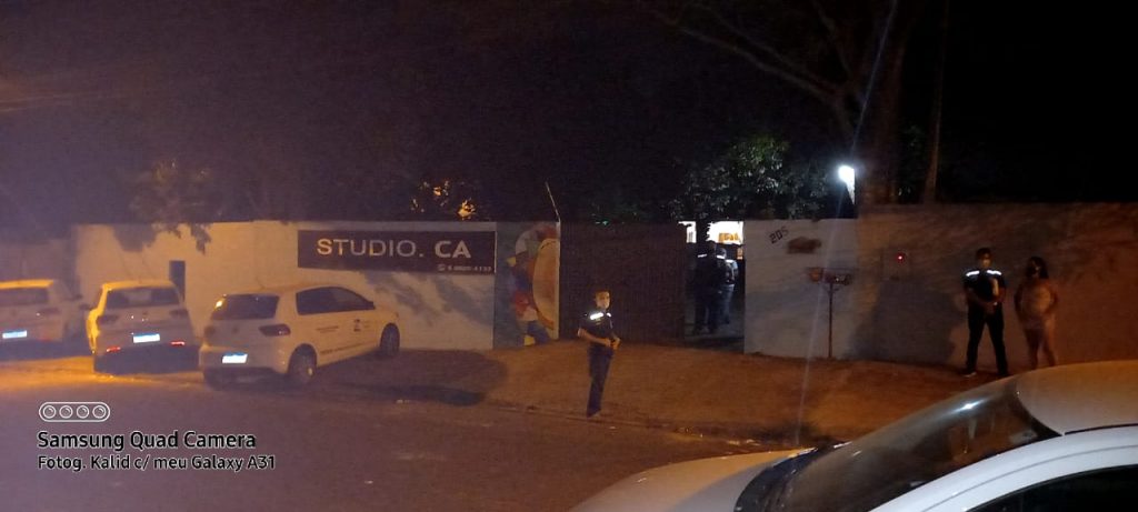 Covid em alta não inibe rave com 400 adolescentes em Foz