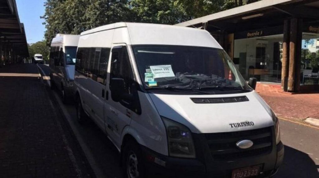 Transporte alternativo com van em Foz: Câmara derruba veto da prefeitura