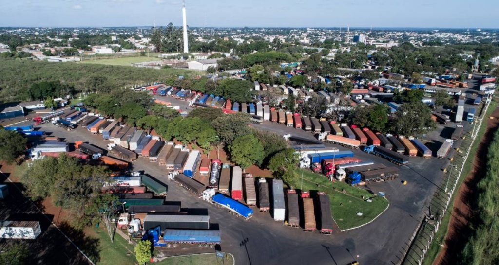 Porto Seco de Foz do Iguaçu terá ampliação de 180 vagas no estacionamento