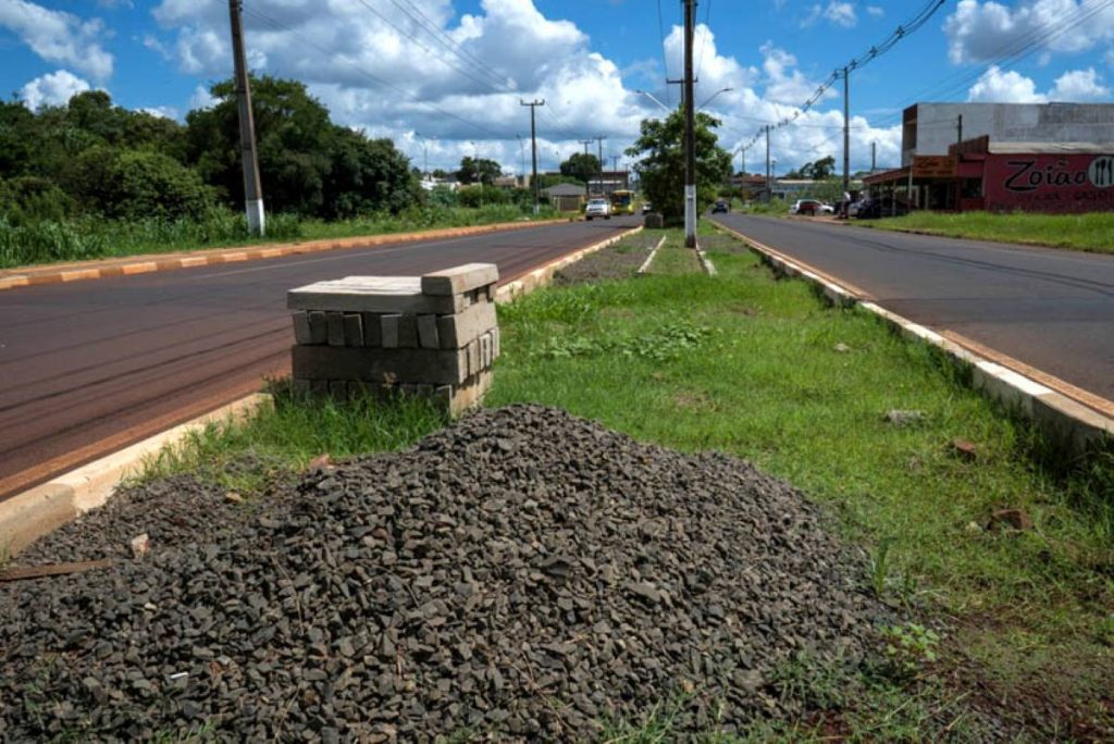Por soluções para a Avenida Andradina, moradores baterão à porta do prefeito e vereadores