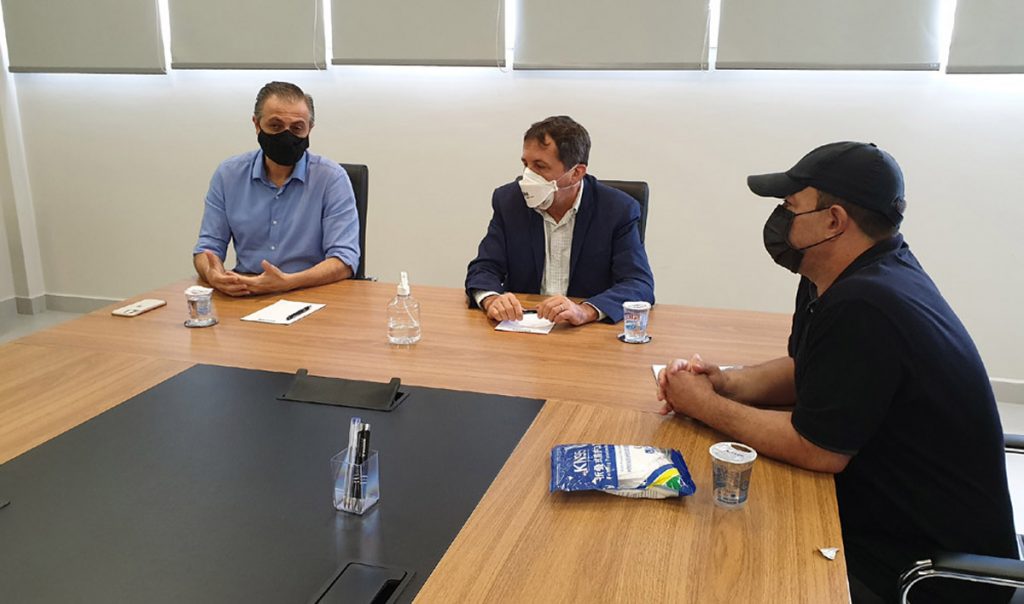 Entidades reforçam pedido ao prefeito para reabertura do comércio de Foz