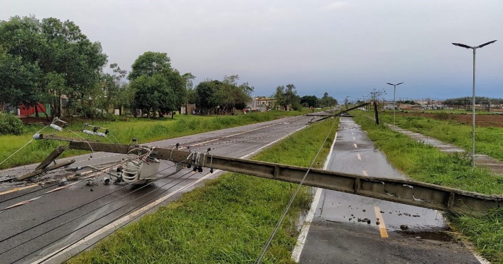 Copel registra 285 mil unidades consumidoras sem energia neste domingo