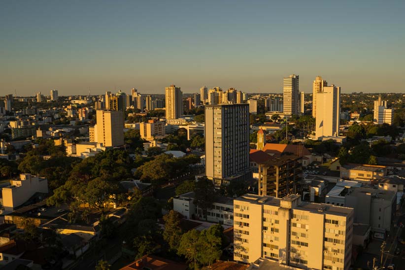 Área central de Foz do Iguaçu, em registro do fotógrafo Marcos Labanca para o H2FOZ