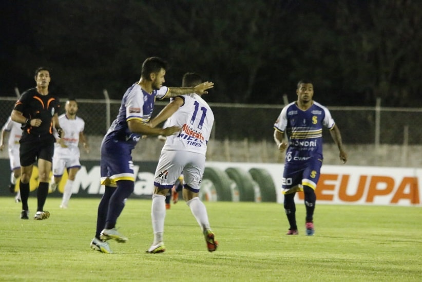Próximo jogo será contra o lanterna Rio Branco, em Paranaguá. Imagem: Abel da Banca/Foz do Iguaçu FC