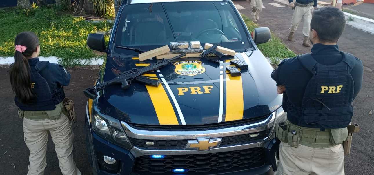 Mulher é presa com carabina, pistola e droga em ônibus de Foz a São Paulo