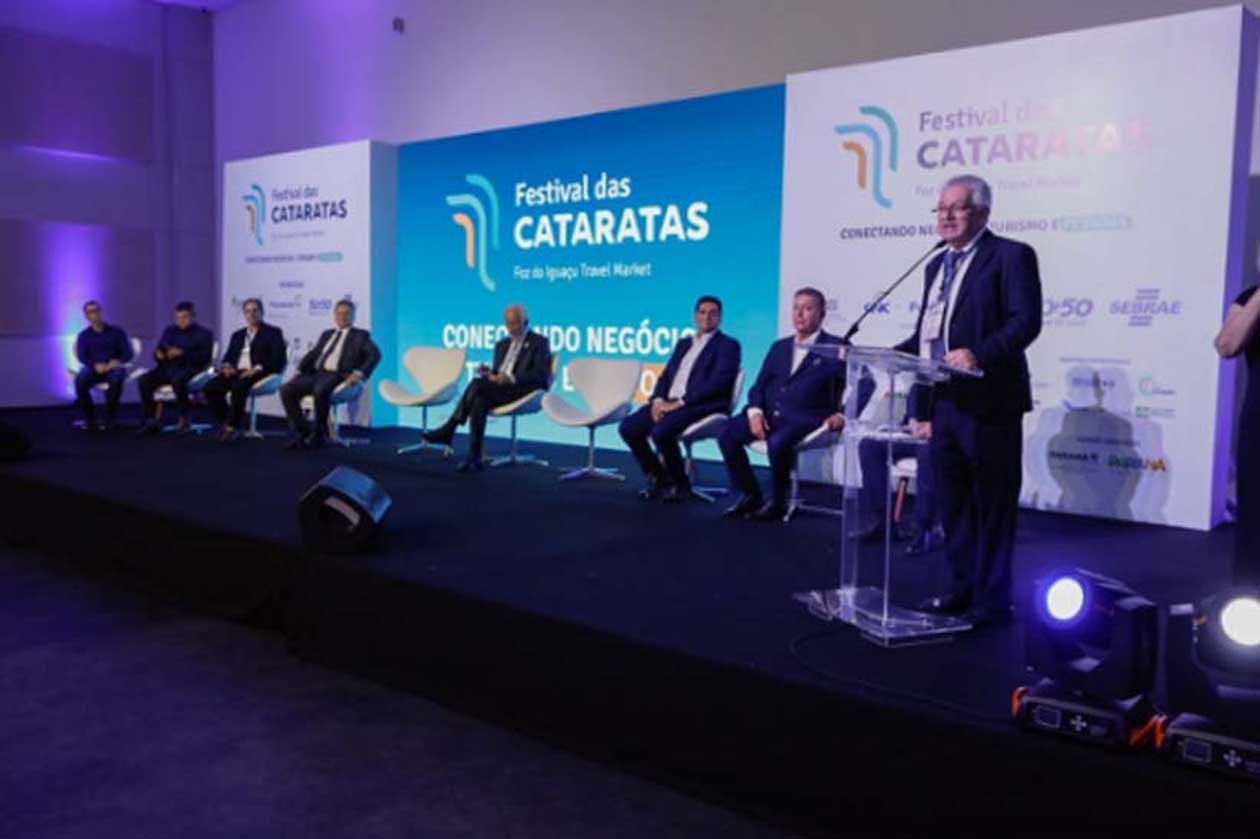 Festival das Cataratas, Indústria paranaense e Jovens empregados