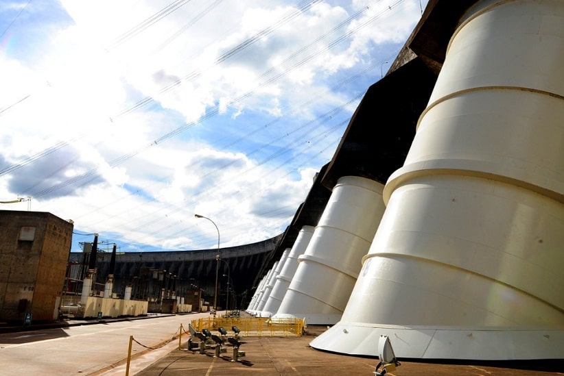 Veja o quanto Itaipu entregou de energia ao Brasil e ao Paraguai em 2023