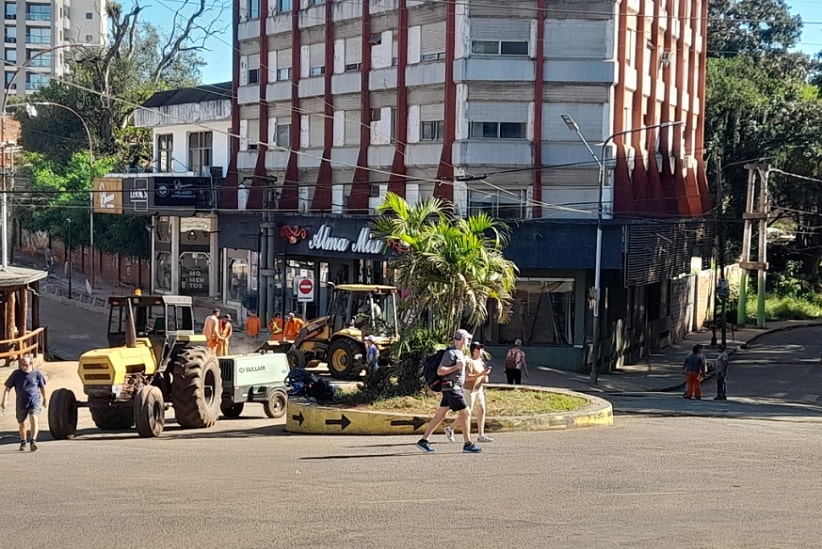 Etapa atual de trabalhos está concentrada na esquina das 