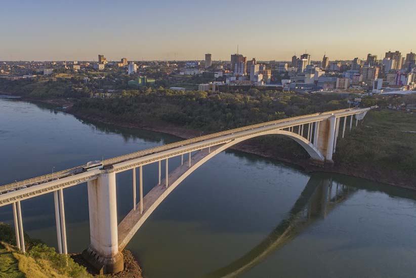 Eleição do Paraguai entra na reta decisiva sob o olhar dos vizinhos