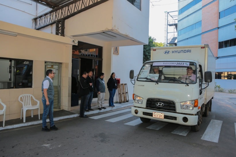 Eleições no Paraguai: Justiça Eleitoral inicia transporte das urnas