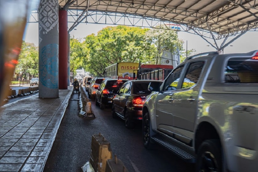 Falta de água nos banheiros é solucionada na aduana paraguaia da ponte