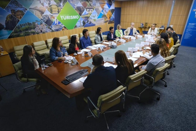 Ministra do Turismo e presidente da Embratur terão agenda em Foz do Iguaçu