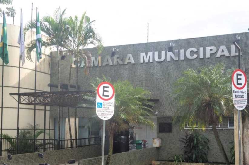 Vereadores formam bancada independente com cinco integrantes