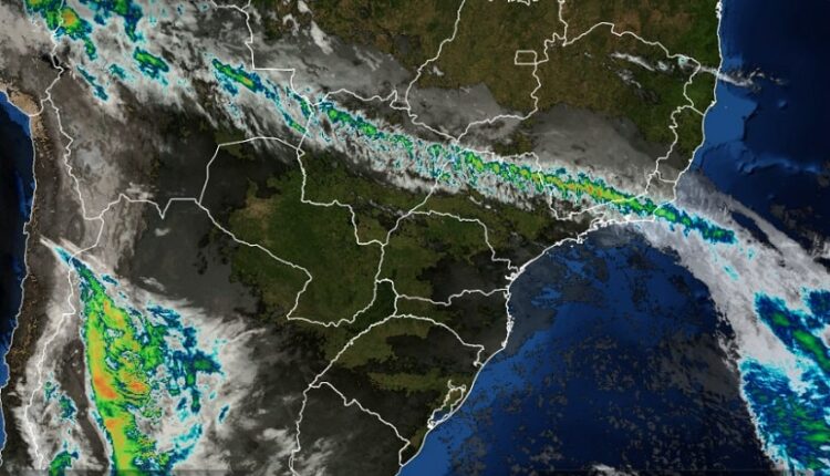 Imagem do satélite GOES16, compartilhada pelo Simepar na manhã desta segunda-feira (29)