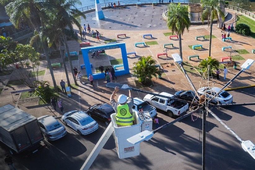 Avenida Costanera de Puerto Iguazú ganha nova iluminação