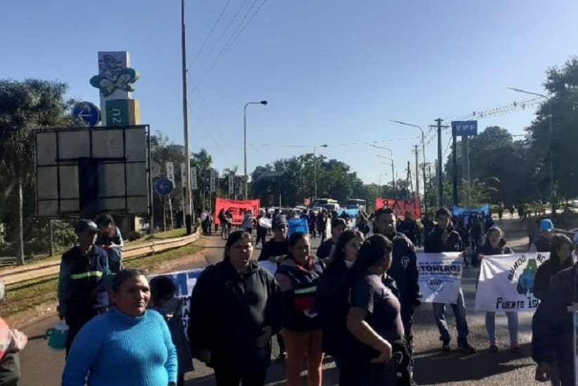 Manifestantes bloqueiam acesso à Ponte Tancredo Neves na Argentina