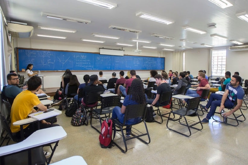 Inscrições abertas, Queda generalizada e Agências de Inovação