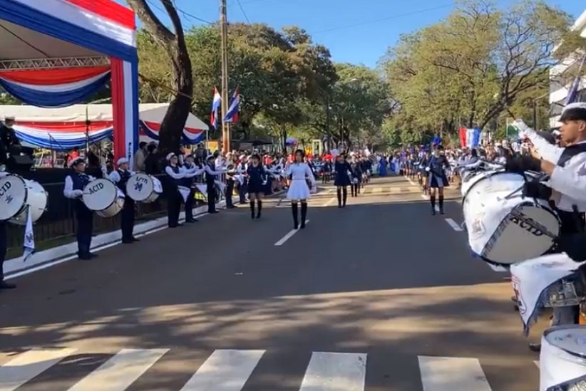 Vídeo: veja como foi o desfile de independência do Paraguai em Ciudad del Este