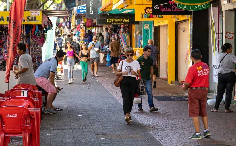 Empresas têm 70 vagas de emprego ofertadas em agência de Foz do Iguaçu