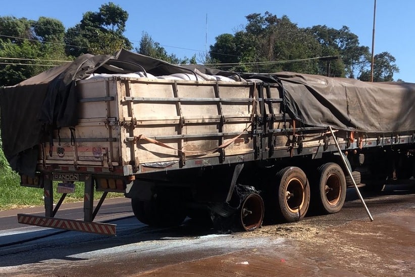 Caminhão brasileiro tem princípio de incêndio na Argentina