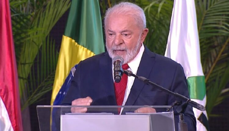 Em março, Lula esteve em Foz do Iguaçu para a posse do diretor-geral brasileiro de Itaipu, Enio Verri. Imagem: Reprodução/Itaipu Binacional