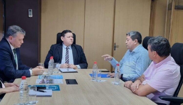 Reunião na sede do Ministério da Indústria e Comércio (MIC), em Assunção. Foto: Gentileza/MIC