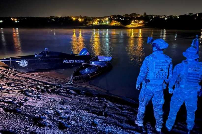 Polícia apreende barcos do contrabando na fronteira com o Paraguai