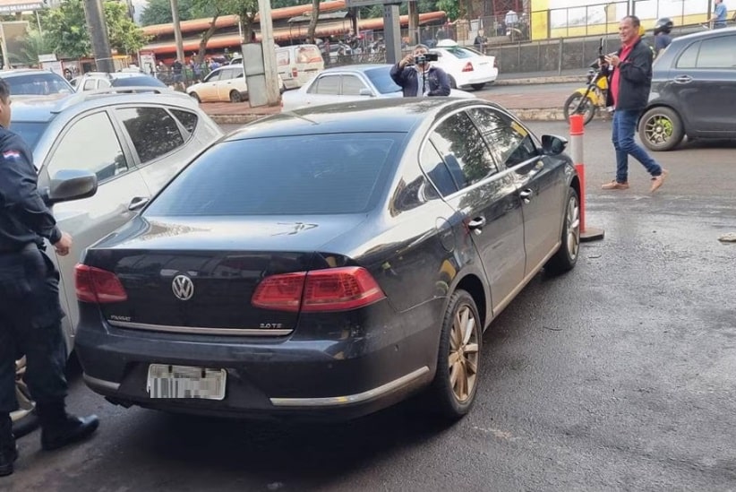 Polícia do Paraguai recupera carro roubado em Foz do Iguaçu