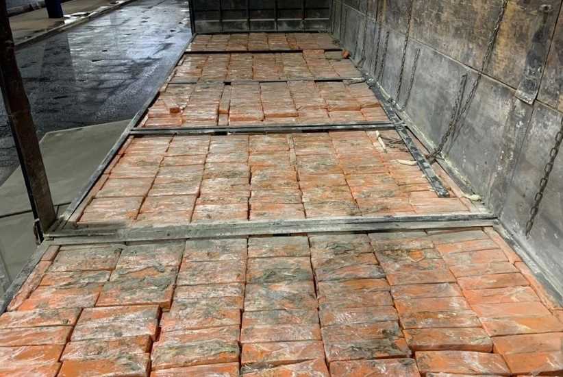 Carga com duas toneladas de maconha é retida na Ponte da Amizade