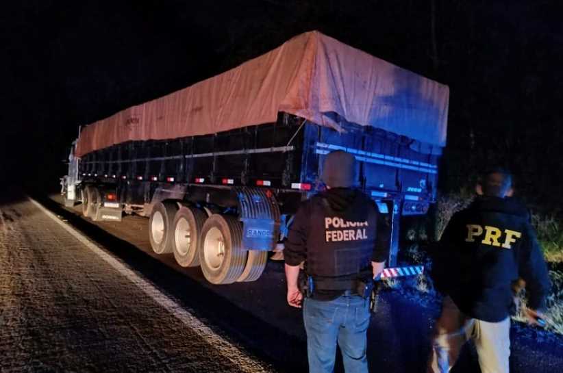 Polícia tira de circulação carga com 3 toneladas de maconha na BR-277