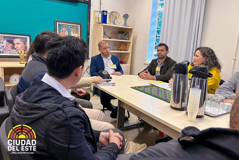 Reunião para a assinatura do acordo ocorreu na sede da Unila, em Foz do Iguaçu. Foto: Gentileza/Prefeitura de Ciudad del Este