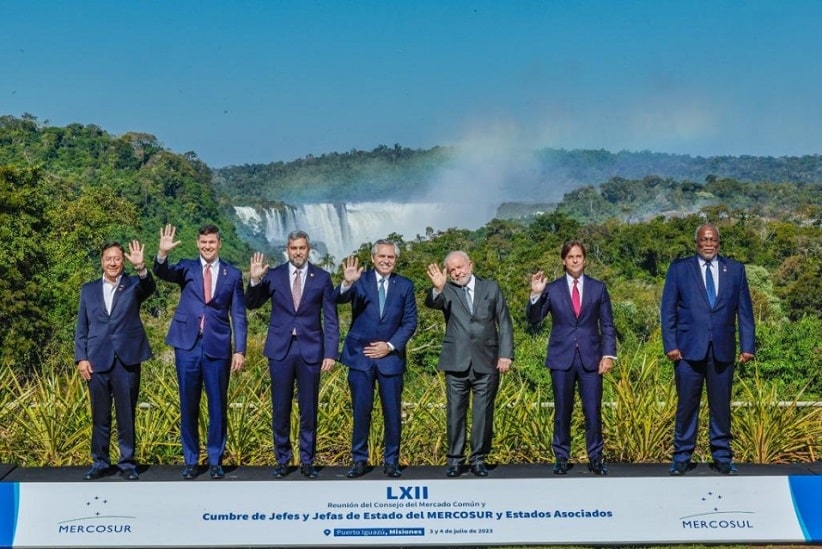 Em cúpula na fronteira, Brasil assume presidência do Mercosul