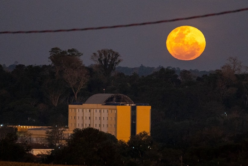 Superlua em Foz do Iguaçu: veja fotos do espetáculo