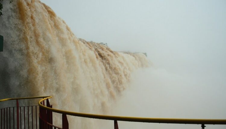 No lado brasileiro, todos os mirantes estão abertos ao público. Foto: Gentileza/Urbia Cataratas (Arquivo)