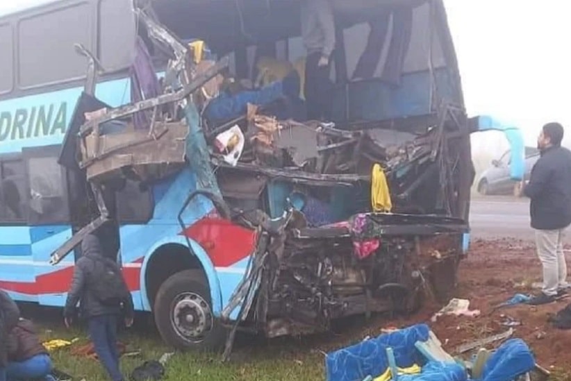 Acidente com ônibus que saiu da fronteira deixa dois mortos no Paraguai