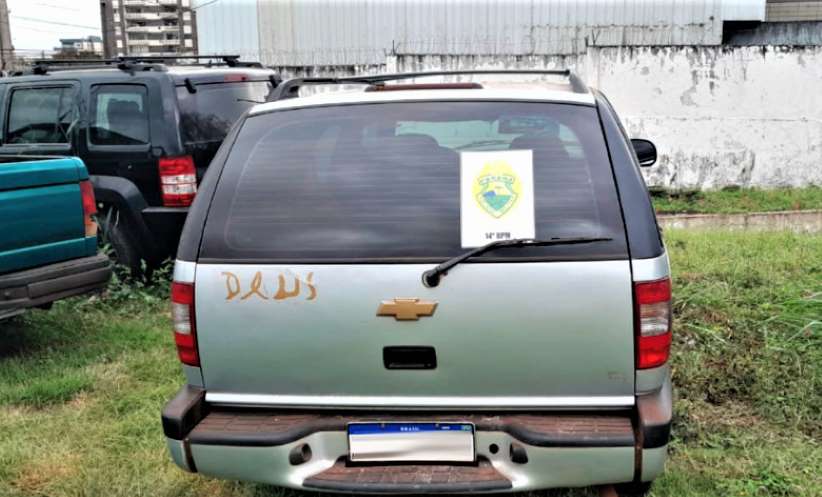 PM retoma 4 veículos furtados em bairros de Foz do Iguaçu