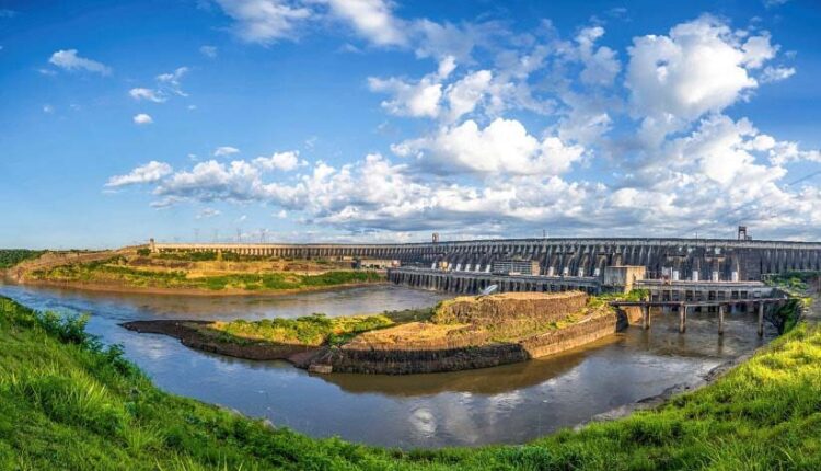 Panorâmica da barragem de Itaipu, no Rio Paraná. Foto: Alexandre Marchetti/Itaipu Binacional
