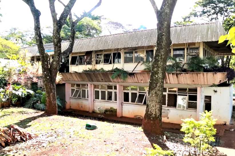 Câmara pede para usar prédio público depredado na frente do gabinete do prefeito