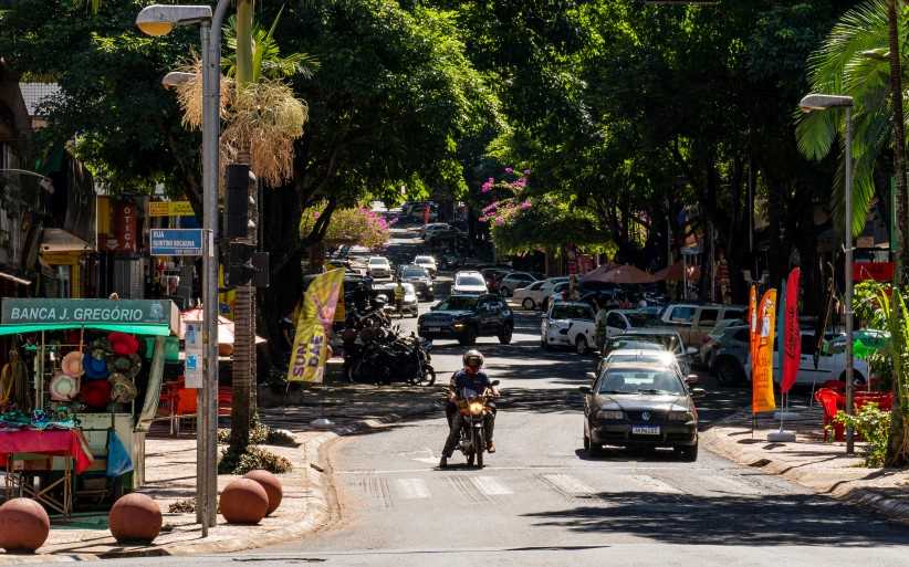 Avenida Brasil abre licitação para uso comercial de quiosques