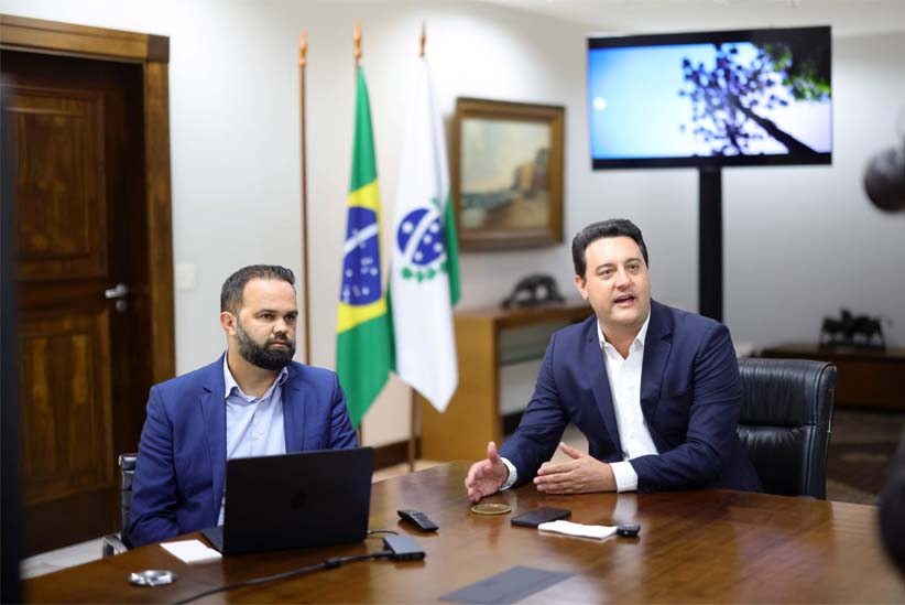 Escola Solar, Concurso na Alep e Comércio paranaense