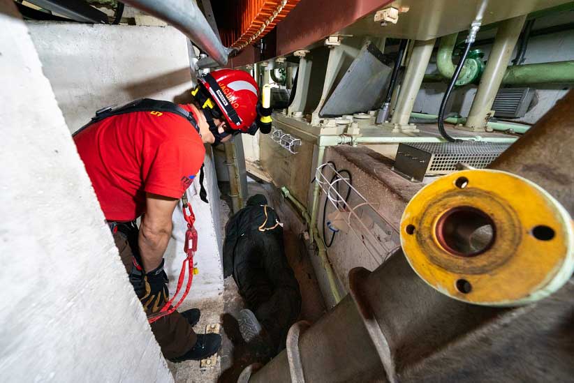 Itaipu simula resgate de vítima de acidente em turbina