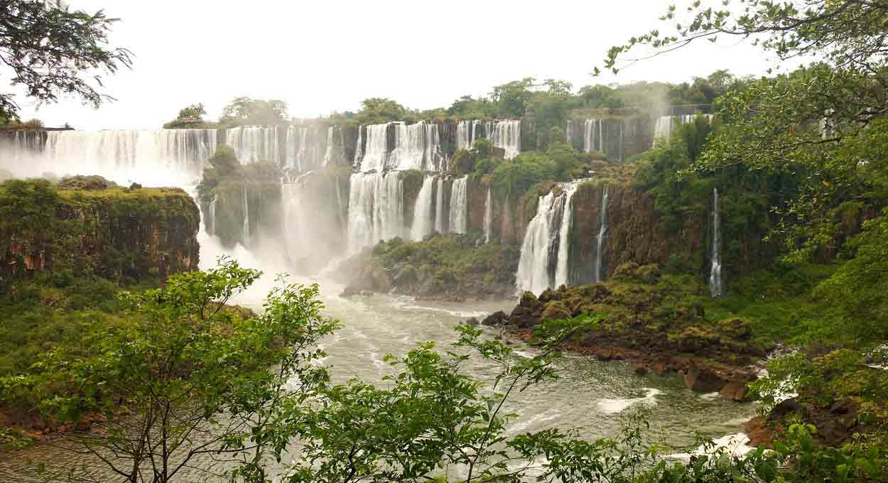 Lado argentino das Cataratas está fechado nesta quarta-feira (27)