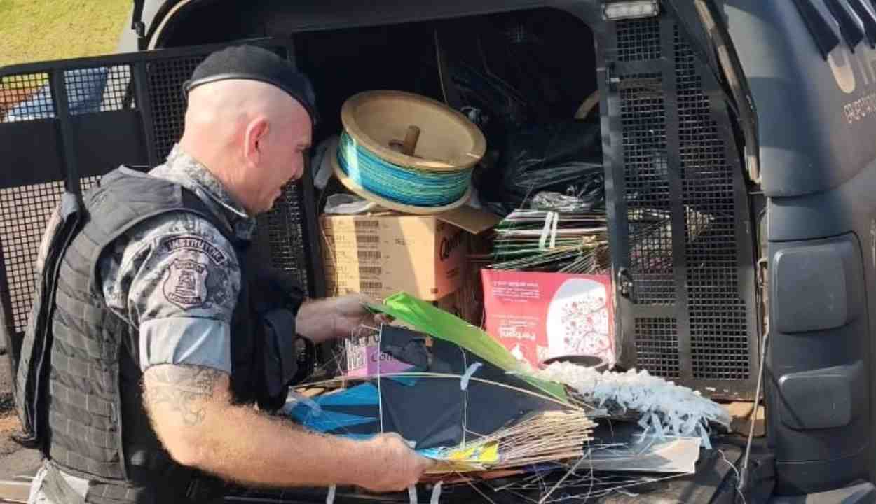 Operação contra linhas cortantes apreende 350 pipas em Foz do Iguaçu