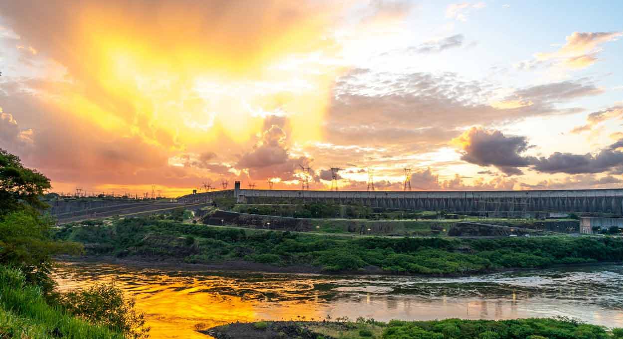 Onda de calor faz Itaipu bater recorde de produção de energia em 2023