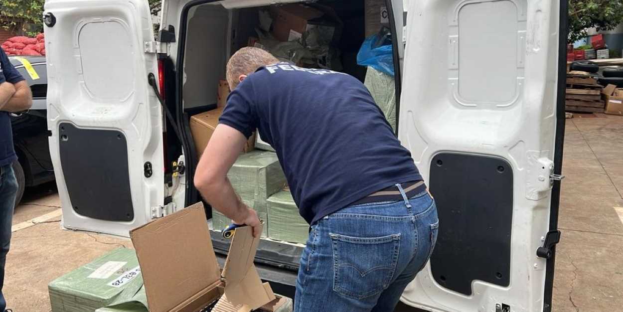 Homem é preso com veículo carregado de quase meio milhão em mercadorias na BR-277