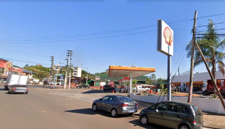 Posto Shell na área central de Puerto Iguazú, próximo à rodoviária. Imagem: Google Street View