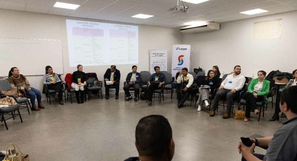 Líderes indígenas participam de encontro trinacional na fronteira