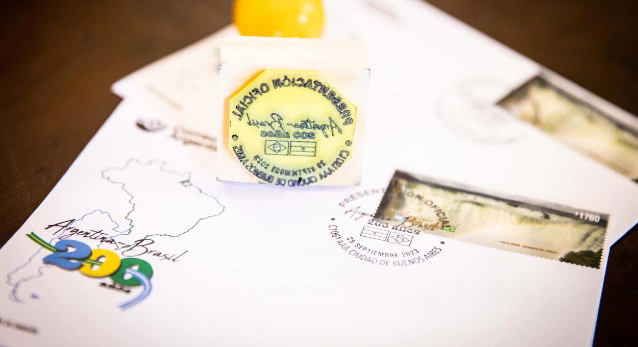 Argentina lança selo comemorativo com a imagem das Cataratas